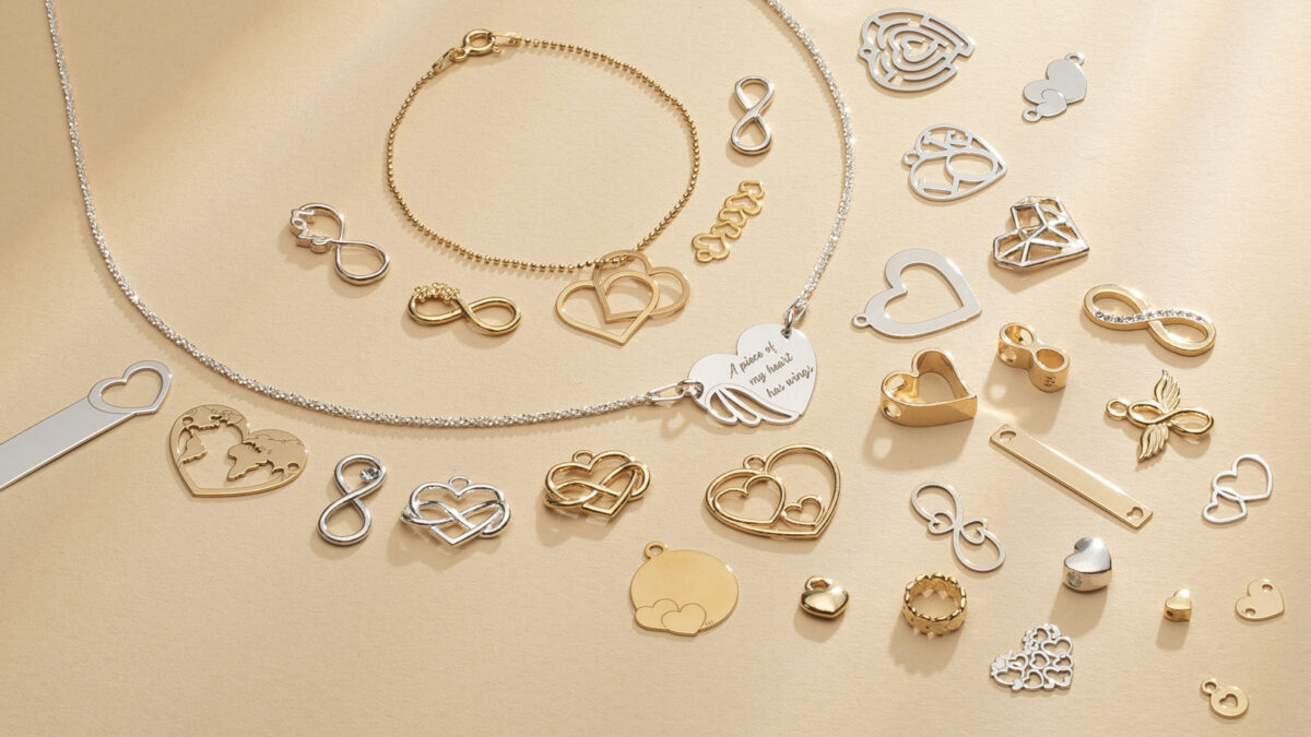 złota zawieszka serce