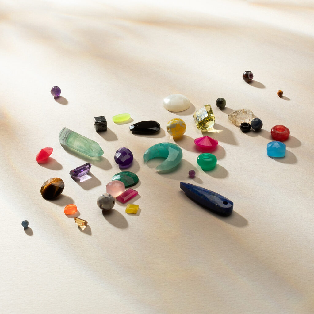 kamienie naturalne do tworzenia biżuterii