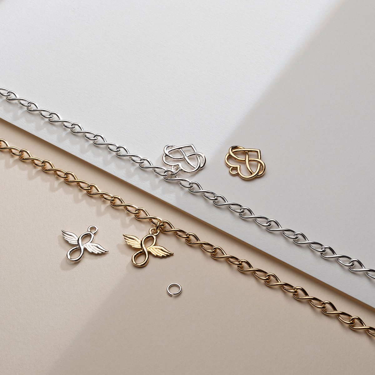 charms nieskończoność