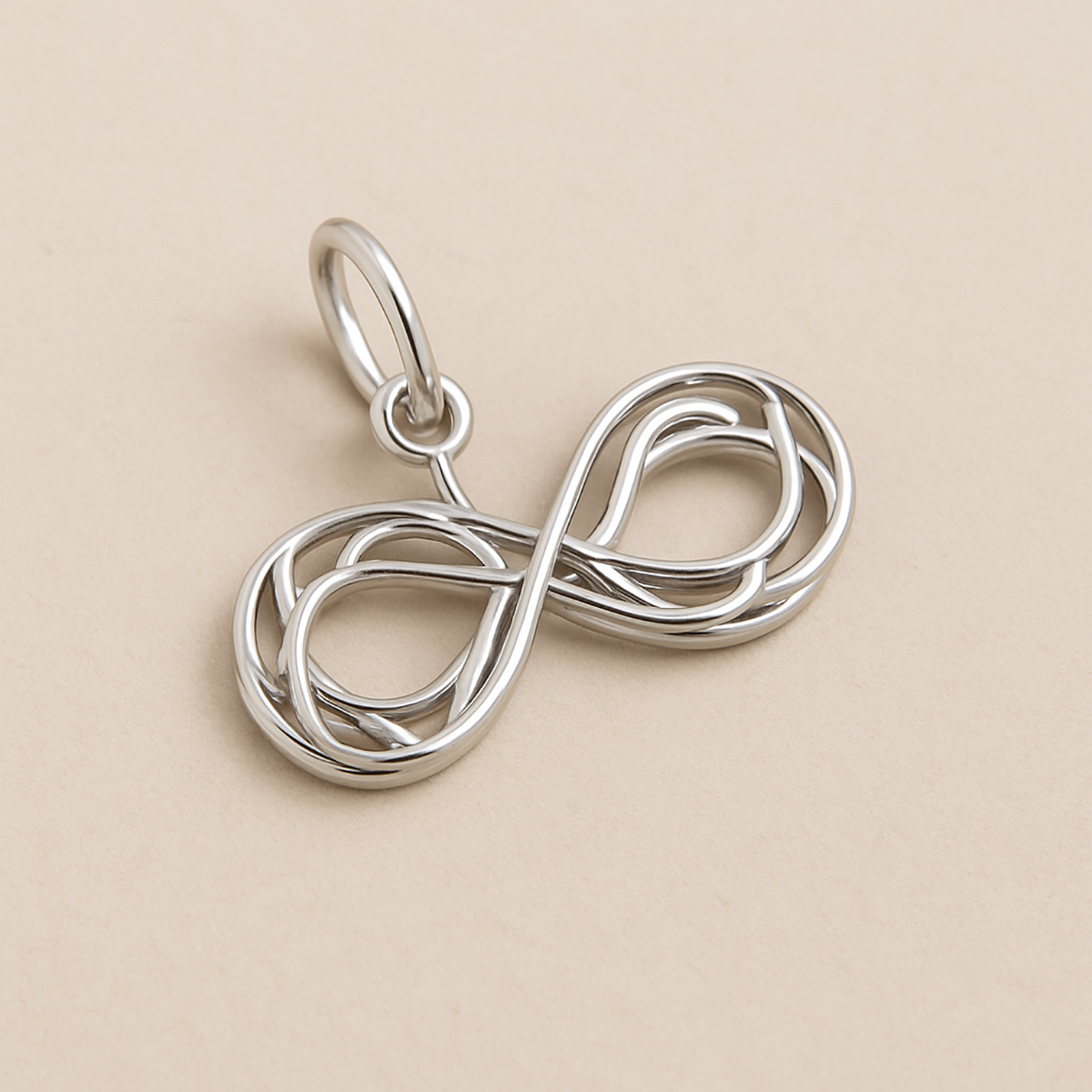 wisiorek nieskończoność